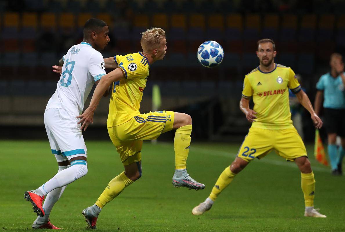 球速app下载 -包含加时末段突围战来临，埃因霍温围绕英超战术微调，管理层满意，身体对抗强度拉满的词条