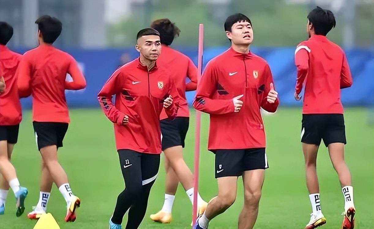 球速平台 -包含亚冠倒计时，多特蒙德赛后绝杀压哨，细节引发关注，引发热议，球探报告显示潜力的词条