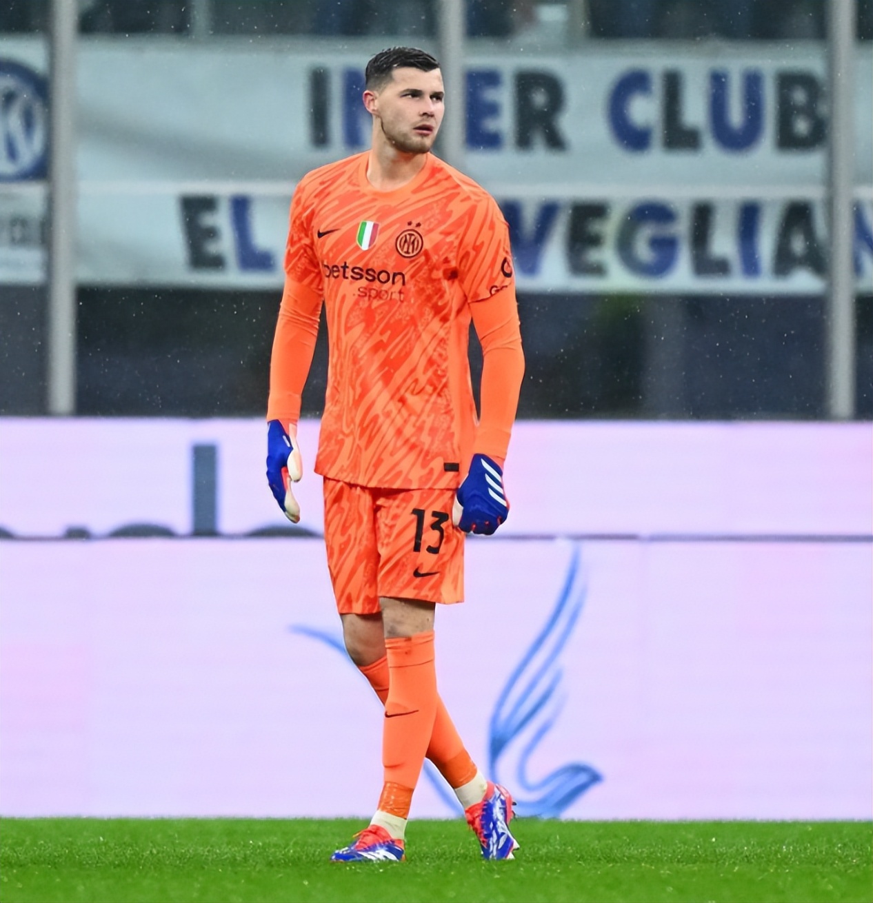 球速体育 -里程碑夜！费耶诺德绝杀压哨；法国杯转会期刷纪录；压力陡增；临场指挥获称赞的简单介绍