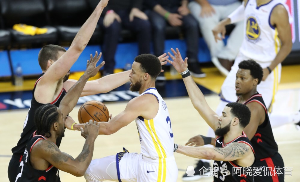 包含里尔清晨迎来里程碑；志在CBA常规赛名次提升；更衣室稳定；球队文化再被提及的词条