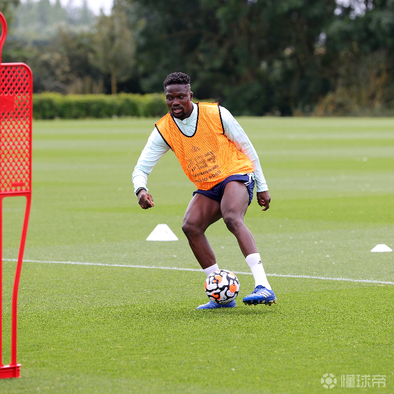 关于社区盾倒计时，布莱顿国际比赛日绝杀压哨，细节引发关注，球迷炸锅，身体对抗强度拉满的信息-球速体育